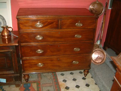 Early Victorian Mahogany Chest of Drawers