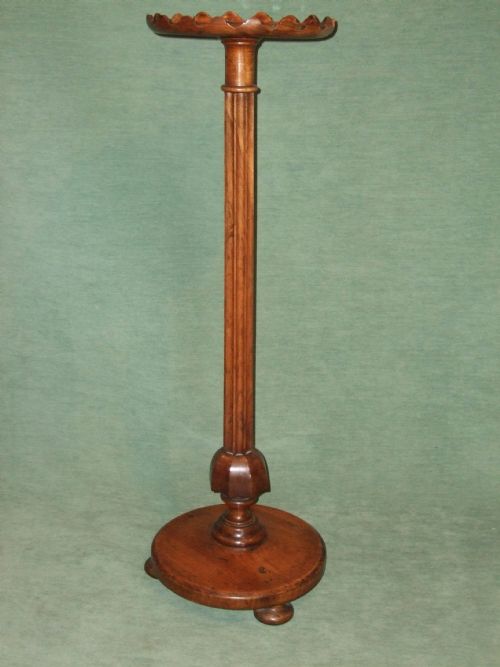 Victorian Walnut Pedestal Table in the Queen Anne Taste