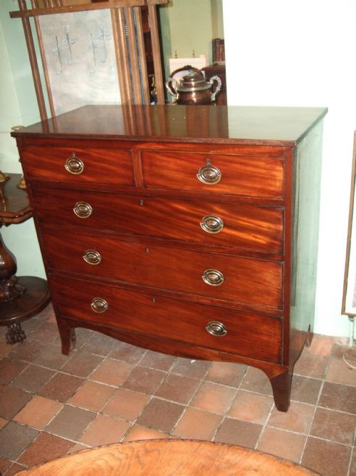 Early Victorian Mahogany Chest of Drawers