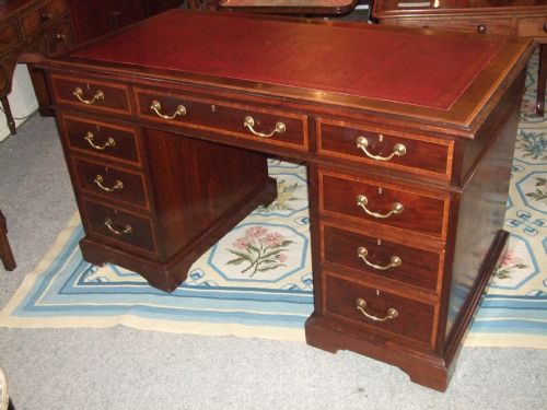 19thc Good Quality Mahogany Pedestal Desk by S&h Jewell