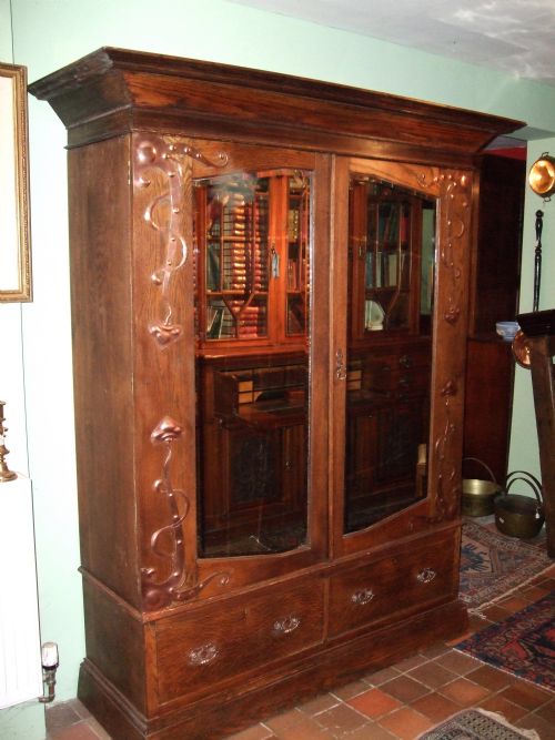 Art Nouveau Oak Wardrobe in the Manner of Liberty C.1890