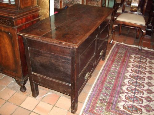 18TH C OAK COFFER MULE CHEST - ADDITIONAL PHOTO 3