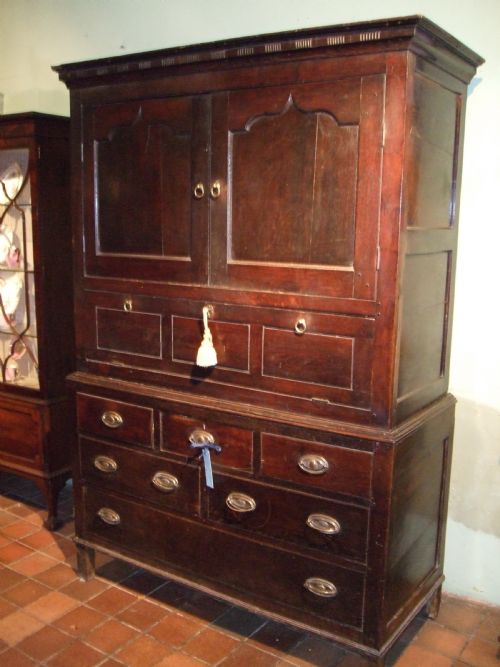 18thc Oak Linen Press Cupboard