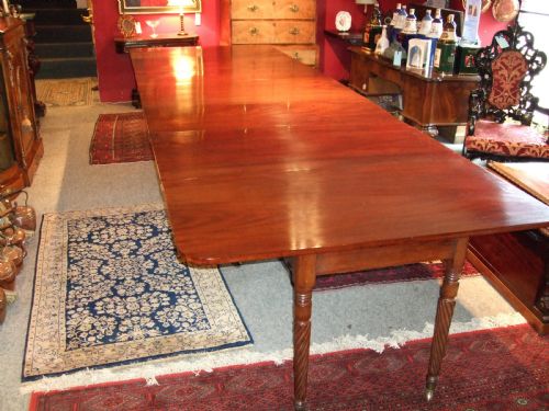 Restored Regency Mahogany Extending Dining Table with 4 Leaves