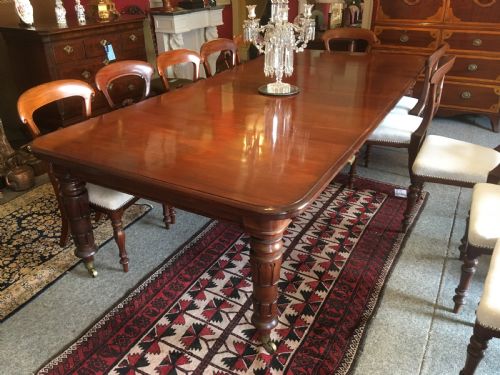 William 1vth Mahogany Extending Dining Table with 3 Leaves