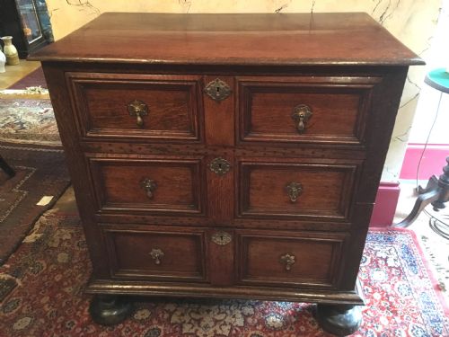 Queen Anne Period Oak Chest of Drawers C.1700