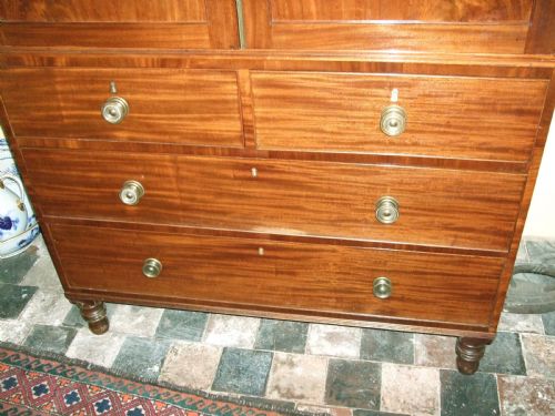 IRISH REGENCY PERIOD MAHOGANY LINEN PRESS - ADDITIONAL PHOTO 4