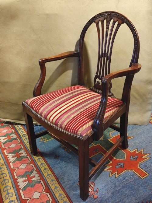 Set of 8 19th C  Heppelwhite Style Mahogany Mahogany Dining Chairs