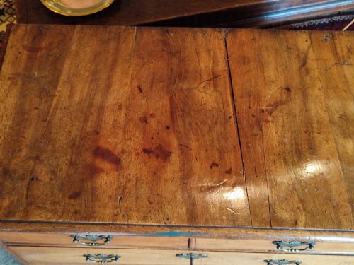 QUEEN ANNE PERIOD WALNUT INLAID CHEST OF DRAWERS WITH BRASS HANDLES - ADDITIONAL PHOTO 3