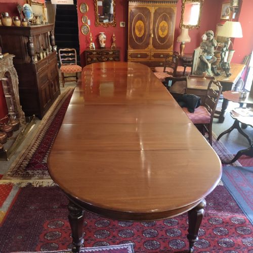 Superb Early 19th C Extending "Imperial" Mahogany Dining Table and Leaf Storage Sideboard.