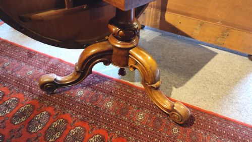 SUPERBLY INLAID VICTORIAN WALNUT CENTRE TABLE - ADDITIONAL PHOTO 2