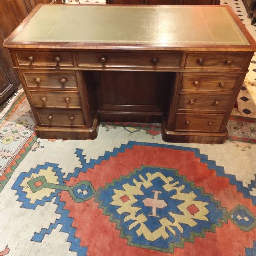Victorian Mahogany Pedestal Writing Desk with Central Cupboard