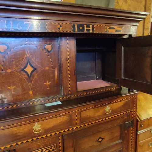FINE INLAID OAK COURT CUPBOARD DATED 1678 - ADDITIONAL PHOTO 5