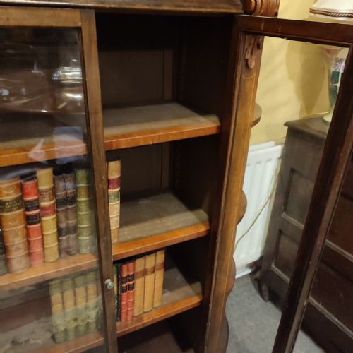 VICTORIAN WALNUT BOOKCASE - ADDITIONAL PHOTO 3