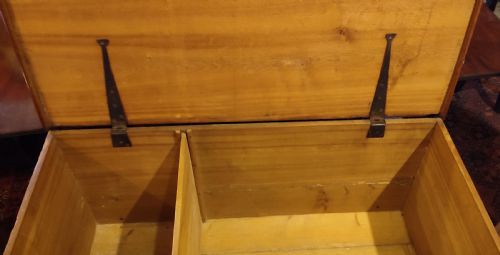 19THC WALNUT DOUGH BIN - ADDITIONAL PHOTO 2