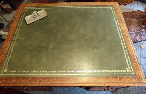 19THC OAK PARTNERS DESK - ADDITIONAL PHOTO 4