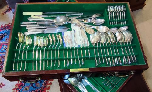 CANTEEN OF CUTLERY C 1920 - ADDITIONAL PHOTO 2