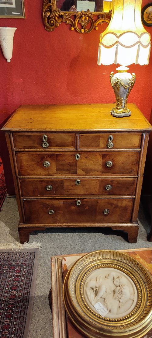 WILLIAM MARY OAK WALNUT CHEST OF DRAWERS - ADDITIONAL PHOTO 6