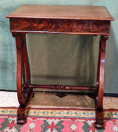 WILLIAM 1VTH MAHOGANY OCCASIONAL TABLE - ADDITIONAL PHOTO 2