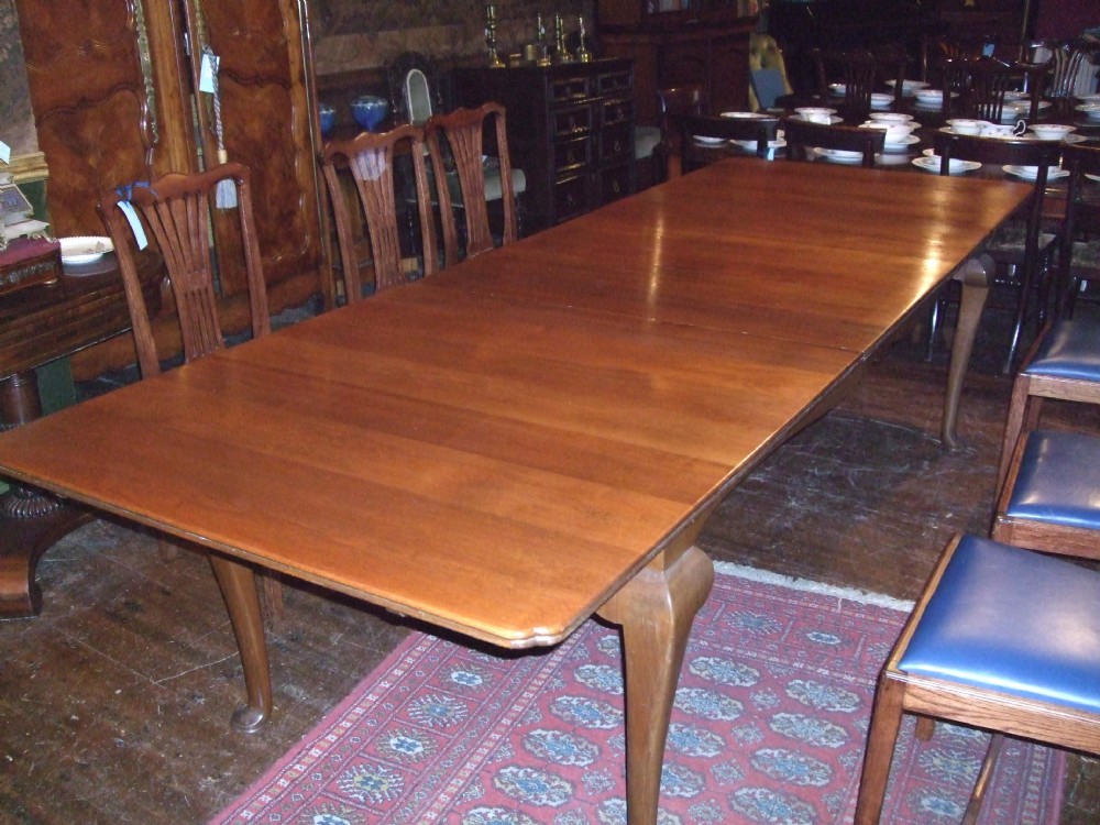 Edwardian Oak Extending  Dining Table