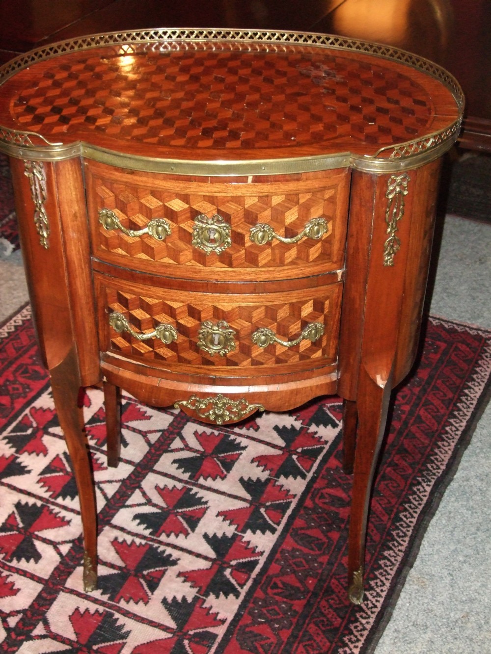 19thC Louis XVI Style Kidney Shaped Parquetry Side Cabinet.