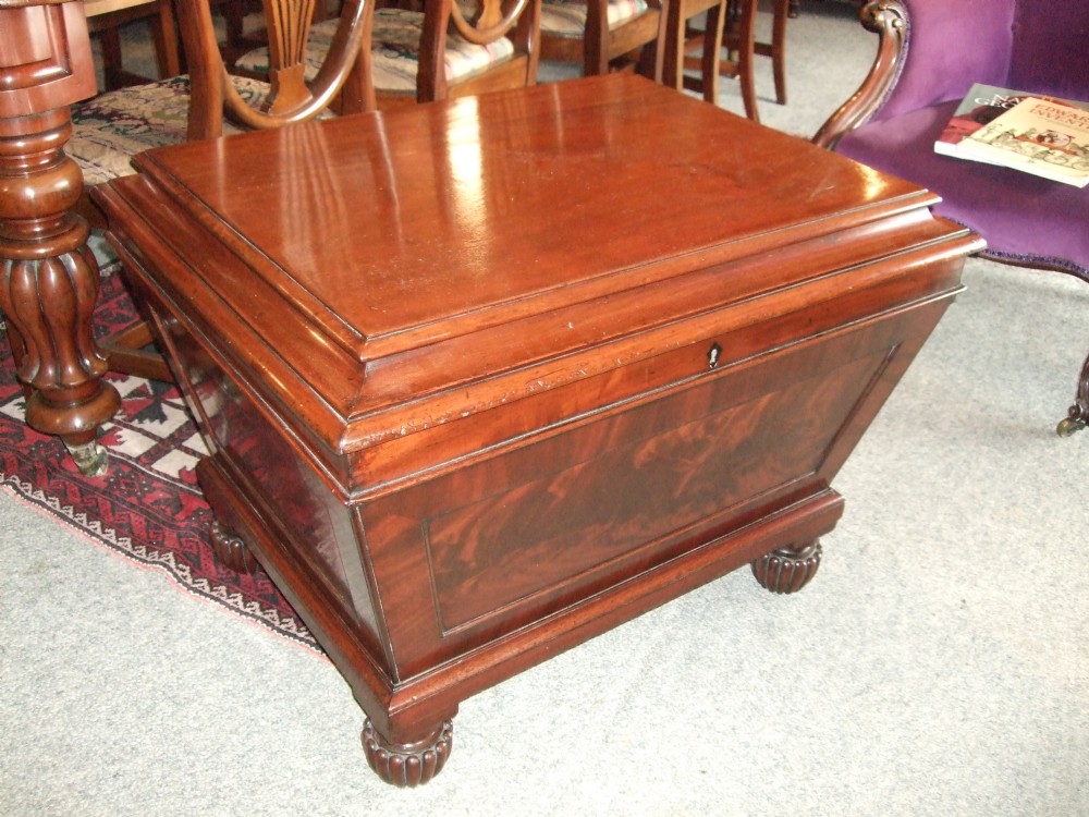 George 3rd Mahogany Cellarette