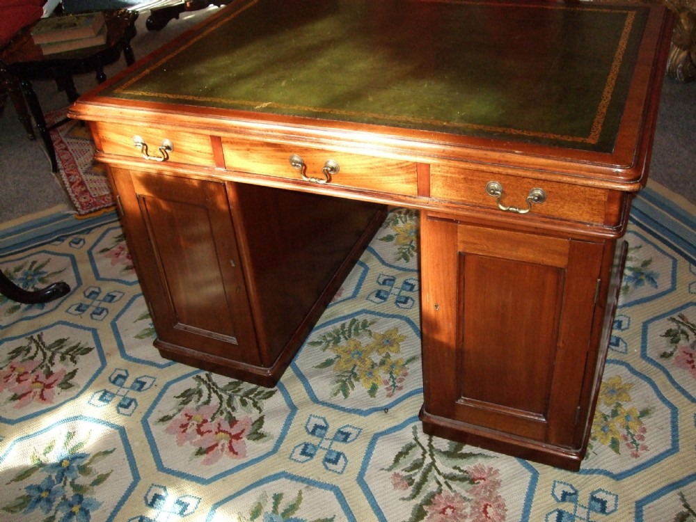 Early 19thc Mahogany Pedestal Partners Desk of Small Proportions View III