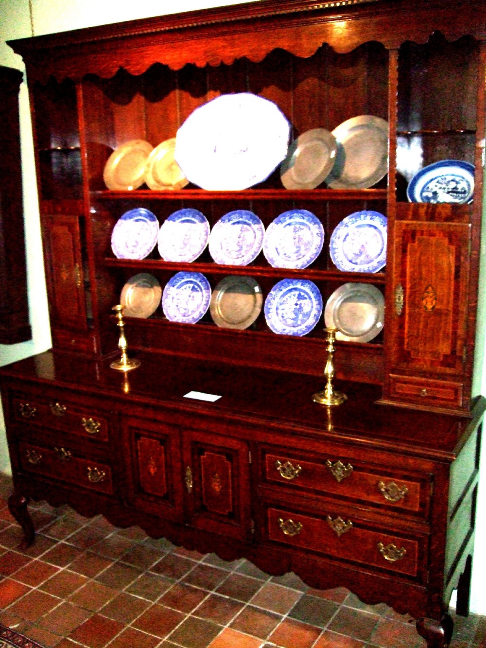 George 3rd Oak Dresser with Mahogany Boxwood & Ebony Inlaid Banding and other Floral Inlays View V