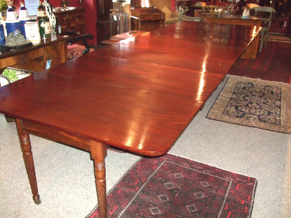 Restored Regency Mahogany Extending Dining Table with 4 Leaves View VI