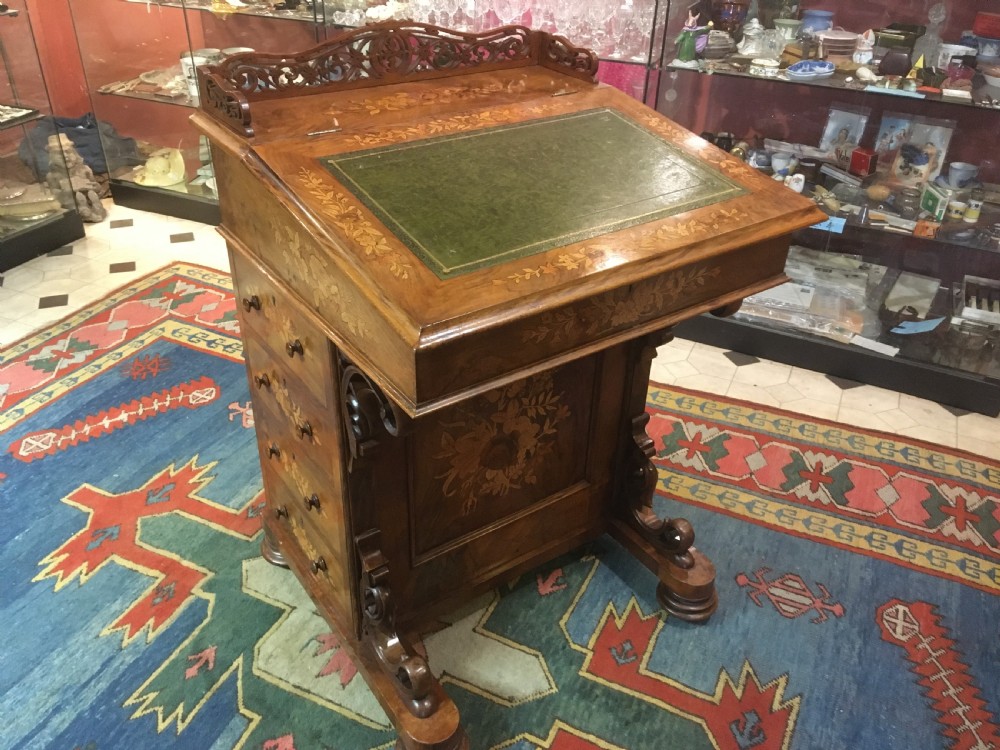 Fine Quality Victorian Walnut Davenport with Superb Marquetry Inlay 