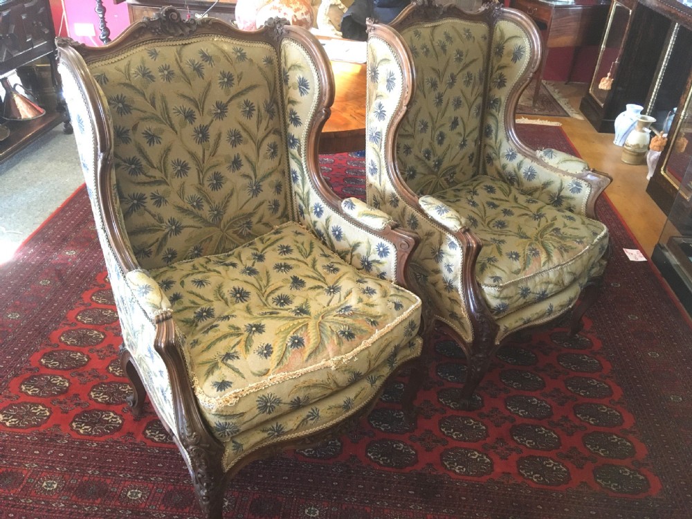 Fine Pair of French Walnut Chairs 19thC