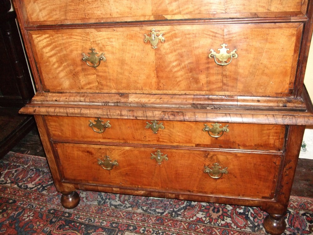 Queen Anne Period Walnut & Oak Chest on Chest C.1714 View II