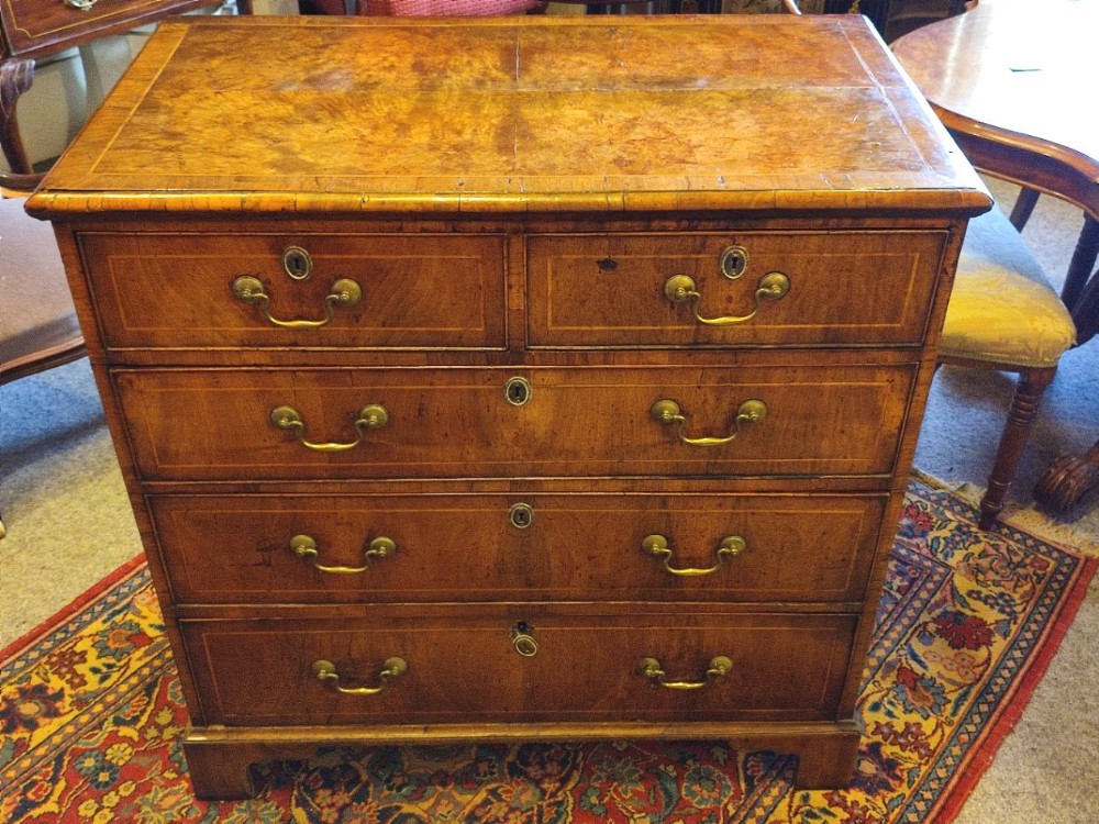 Early 18thc Walnut Chest of Drawers