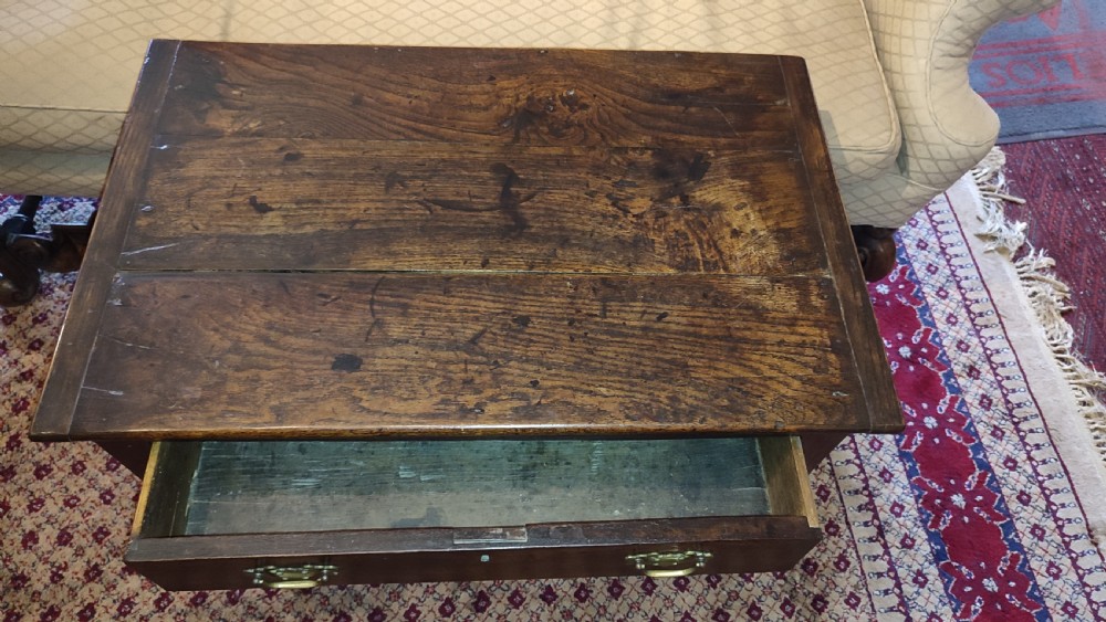 Mid 18thC Oak Lowboy with Drawer View II