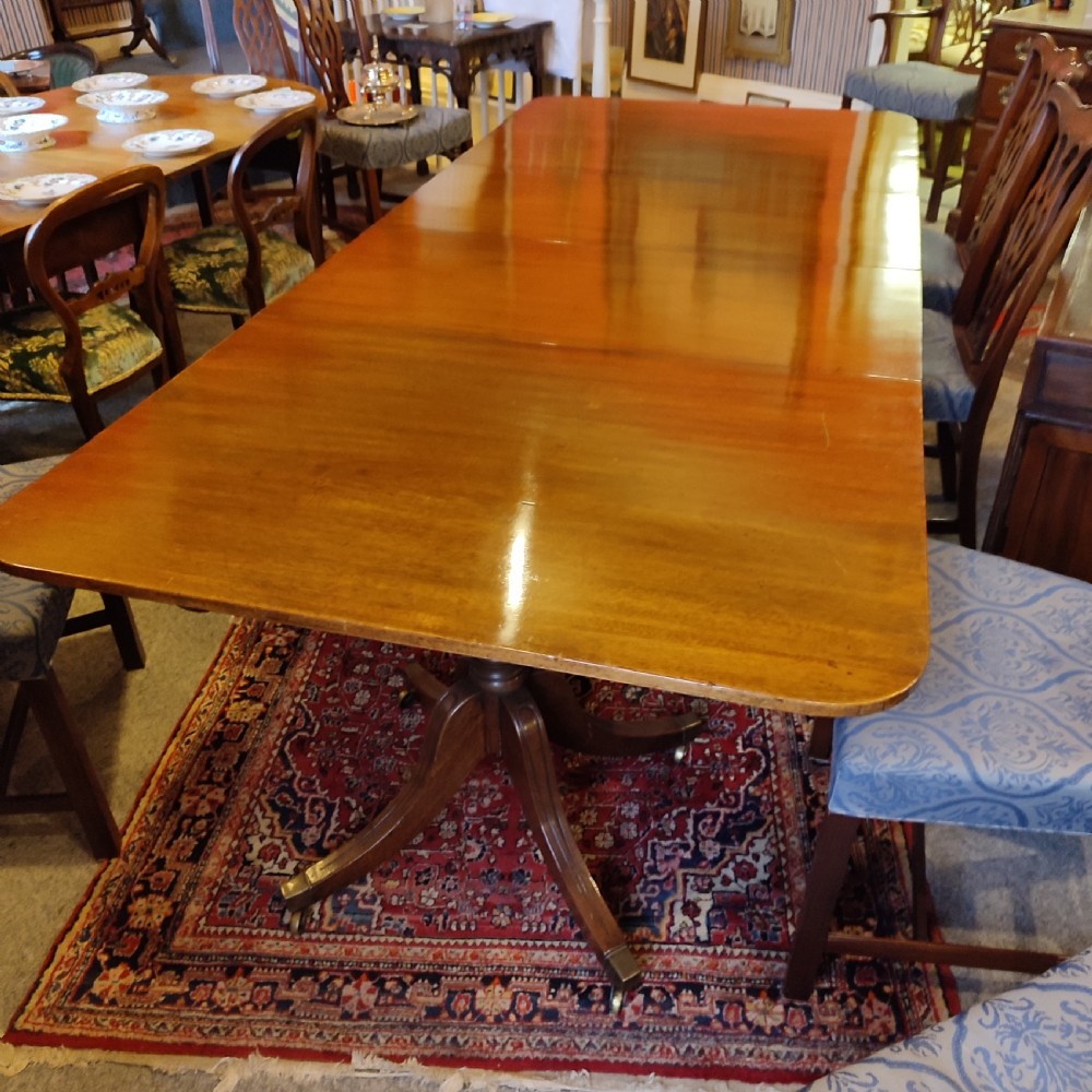 Regency Period Mahogany Double Pedestal Dining Table with Two Leaves