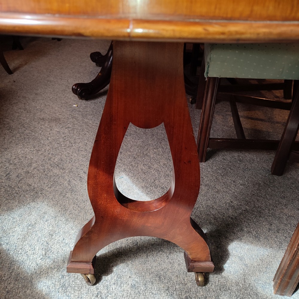 Mahogany Circular Extending Dining Table C1830 View VIII