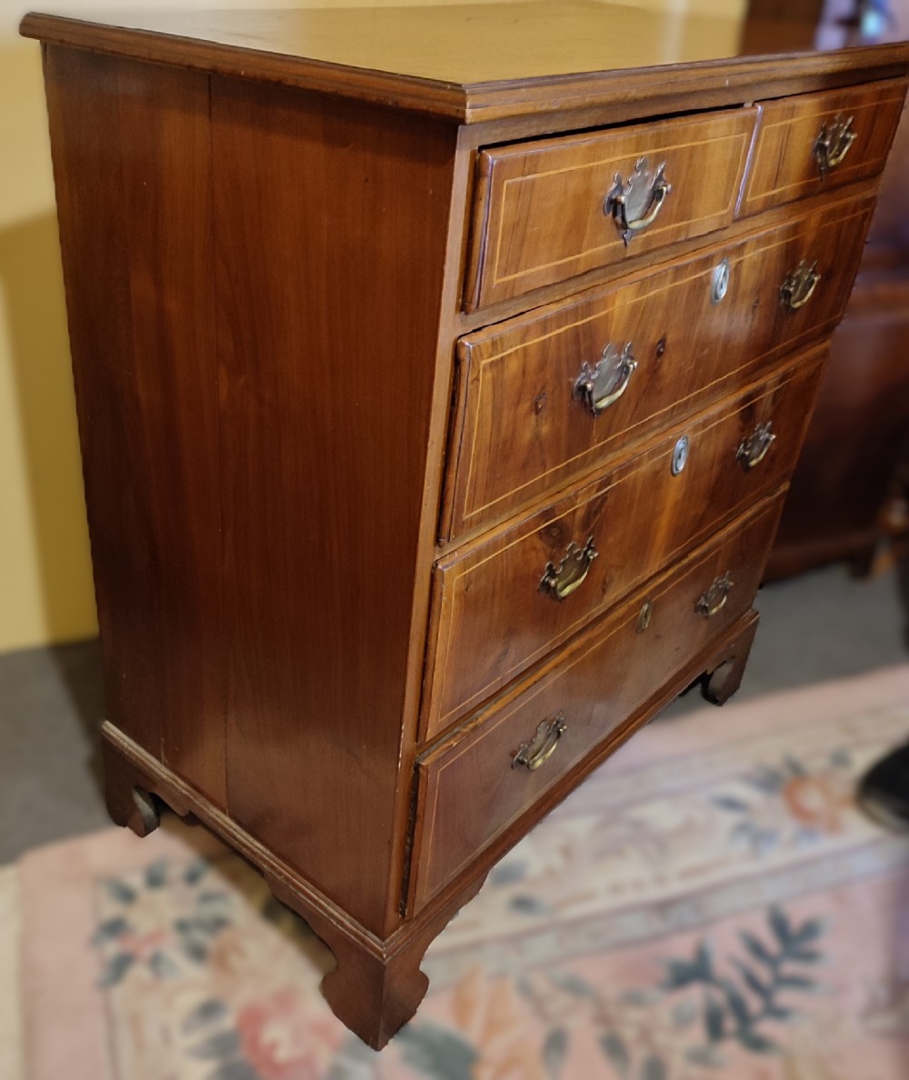 18thC Walnut Chest of Drawers View IV