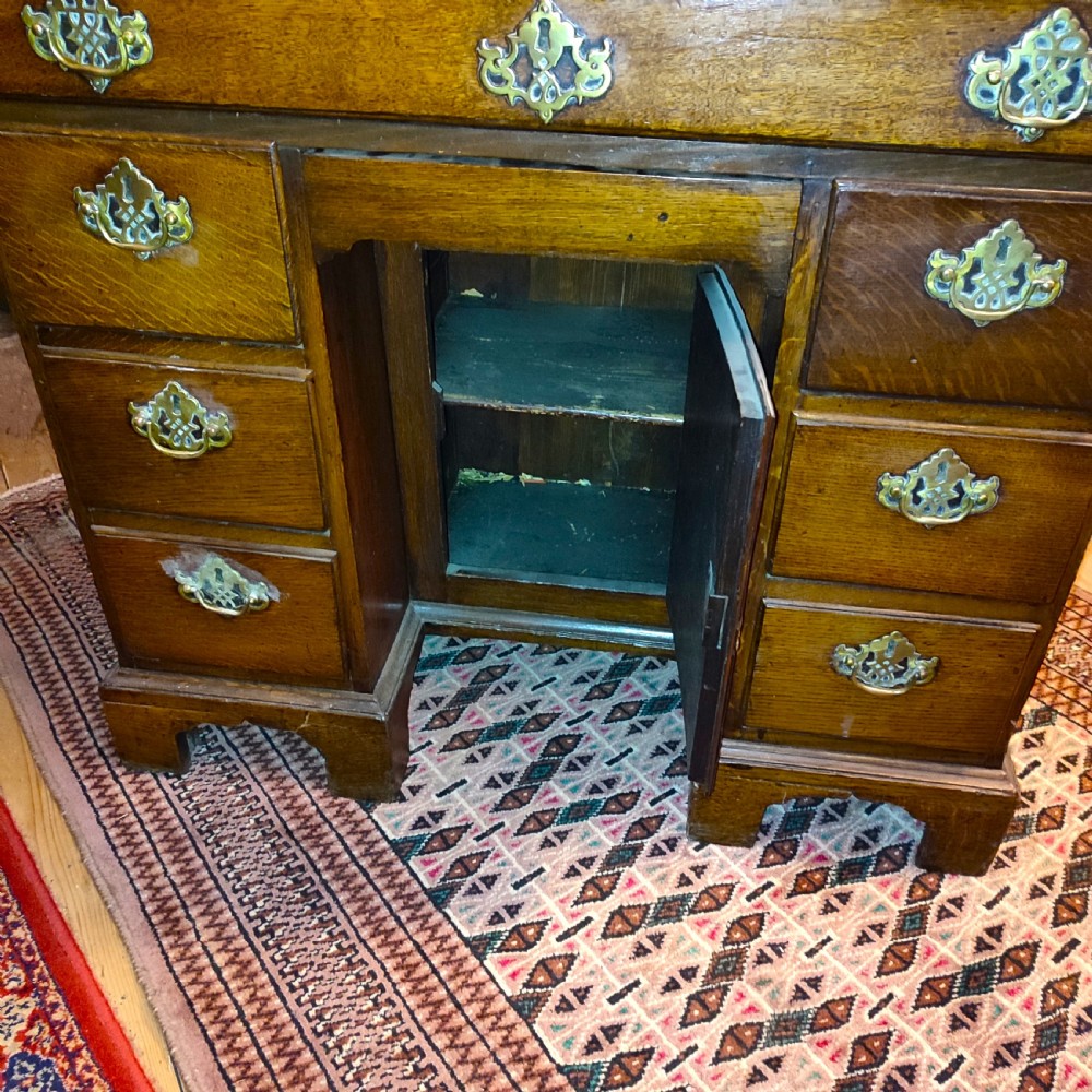 18thc Oak Kneehole Desk View VI