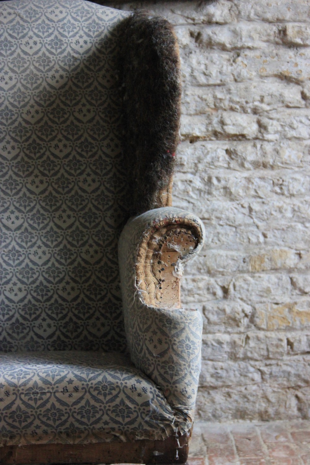Howard and sons Ennismore wingchair View II