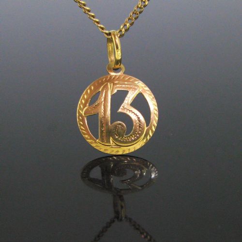 Vintage13 Lucky Pendant Charm 18kt Yellow Gold