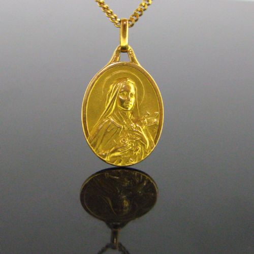 Vintage Saint Therese Religious Pendant, 18kt Yellow Gold, France, Circa 1940