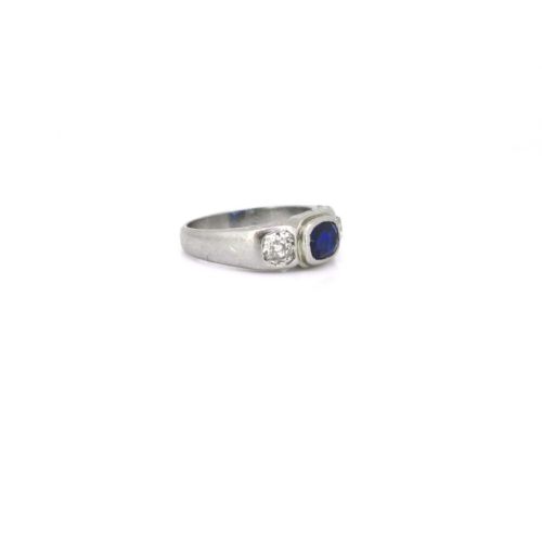 fig 2. Art Deco Sapphire and Diamonds Ring, Platinum, France, circa 1925
