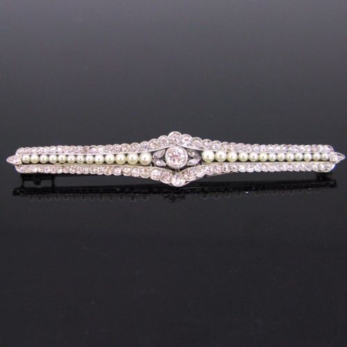 Antique Edwardian Diamonds and Pearls Brooch, 18kt Gold and Platinum, Circa 1910