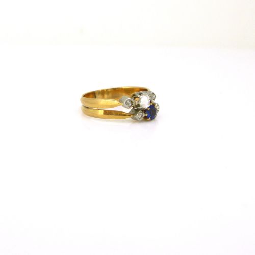 ANTIQUE EDWARDIAN SAPPHIRE DIAMOND TOI ET MOI RING CIRCA 1910 - ADDITIONAL PHOTO 2