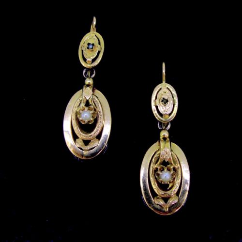 Victorian Pearls Hook Dangling Earrings, 18kt Yellow Gold, France, Circa 1880