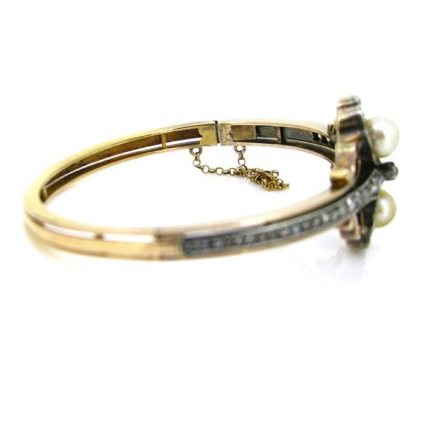 fig 2. Antique Bangle, Fine pearls and diamonds, 18kt gold and silver, c.1900