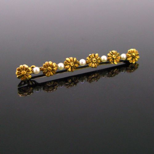 Antique Art Nouveau Flowery Pearl Bar Brooch, 18kt Gold, France, Circa 1900