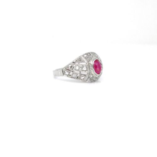 ANTIQUE BELLE EPOQUE RUBY CABOCHON DIAMONDS BOMBE RING PLATINUM FRANCE CIRCA 1910 - ADDITIONAL PHOTO 2