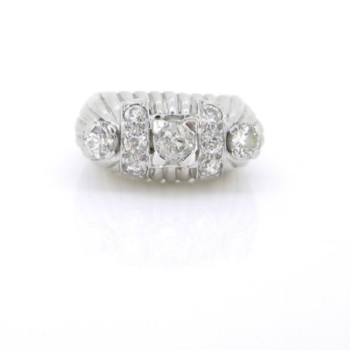 fig 1. Retro Diamonds Ribbed Ring, 18kt gold and platinum, France, circa 1940