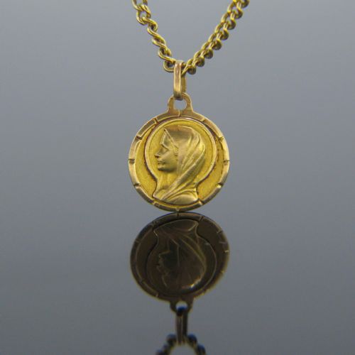 french virgin medal pendant 18kt yellow gold circa 1950 - CATEGORY: ANTIQUE JEWELLERY - DATED 1950